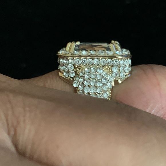 Ring - Picture 2 of 6